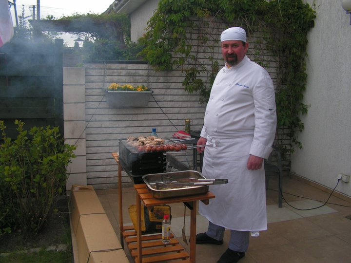 Podczas kursu grilowania